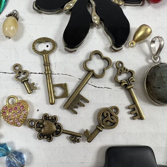 Focal Points Mix Lot Stone Unique Pendants And Jewelry Making Findings Vintage + - Picture 6 of 16